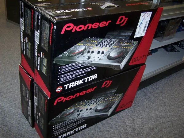 For Sale 2X PIONEER CDJ-350 Turntable + DJM-350 Mixer,  Numark NS6 DJ C 2
